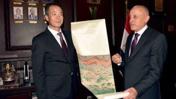 تعزيز التعاون الاقتصادي والسياحي بين الأقصر وتشينغتشو الصينية