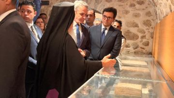 وزير الثقافة يشارك في مراسم تنصيب الأنبا سيميون بابادوبولوس مطرانا ورئيسا لدير سانت كاترين