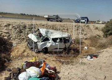 إصابة 4 أشخاص فى انقلاب سيارة بطريق مطروح الدولي