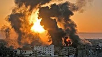إعلام فلسطيني: طائرات الاحتلال تشن غارتين على خان يونس إعلام فلسطيني: طائرات الاحتلال تشن غارتين على خان يونس