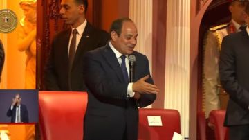 بنحبك يا ريس.. استقبال حافل للرئيس السيسي بفاعليات الاحتفالية العالمية مصر وطن السلام  بنحبك يا ريس.. استقبال حافل للرئيس السيسي بفاعليات الاحتفالية العالمية مصر وطن السلام