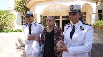 حفلات وهدايا.. الداخلية تحتفل بكبار السن في يومهم العالمي صور