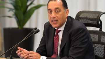 رئيس الوزراء يتابع موقف مشروعات تطوير البنى التحتية وأنظمة التأمين بالمطارات