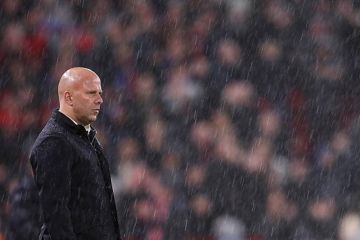 سلوت: لا أعذار للخسارة 6 مرات من 7 مباريات سلوت: لا أعذار للخسارة 6 مرات من 7 مباريات