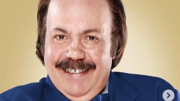 فى ذكرى وفاته.. كواليس زيارة طلعت زكريا للرئيس مبارك فى ذكرى وفاته.. كواليس زيارة طلعت زكريا للرئيس مبارك