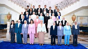 قرينة الرئيس: تكريم خريجي الدبلومات الفنية يؤكد دعم التعليم وربطه بسوق العمل