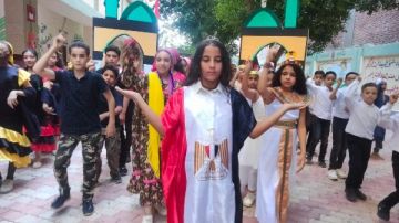 محافظ أسيوط: احتفال المدارس بافتتاح المتحف المصري الكبير يعكس وعي الطلاب بتراثهم