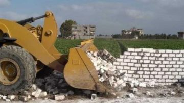 إزالة مخالفات بناء وتعديات على أراض زراعية في الإسكندرية إزالة مخالفات بناء وتعديات على أراض زراعية في الإسكندرية