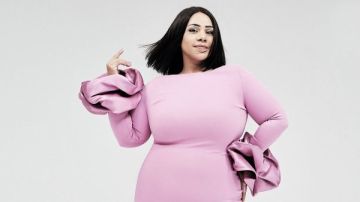 شيماء سيف تكشف لـ Vogue عن وجهها الآخر: أفضل أن أكون مصدرا لسعادة الناس شيماء سيف تكشف لـ Vogue عن وجهها الآخر: أفضل أن أكون مصدرا لسعادة الناس