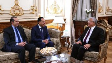 في إطار التنسيق الدائم مع الحكومة.. جبالي يستقبل رئيس الوزراء بمجلس النواب في إطار التنسيق الدائم مع الحكومة.. جبالي يستقبل رئيس الوزراء بمجلس النواب