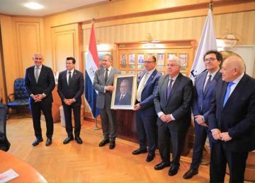 وزراء التعليم و التعليم العالي و الشباب والرياضة و الثقافة يشاركون في احتفالية تكريم العناني وزراء التعليم و التعليم العالي و الشباب والرياضة و الثقافة يشاركون في احتفالية تكريم العناني