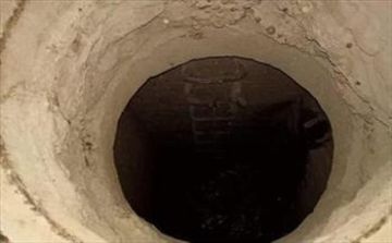 العثور على جثة العامل الرابع في حادث بيارة الصرف الصحي بالعريش العثور على جثة العامل الرابع في حادث بيارة الصرف الصحي بالعريش