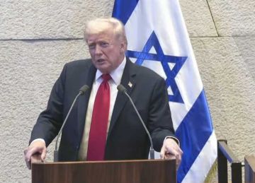 محللة لغة جسد: ترامب عاش دور زعيم السلام أمام أعضاء الكنيست وكرر رسائل دعم نتنياهو محللة لغة جسد: ترامب عاش دور زعيم السلام أمام أعضاء الكنيست وكرر رسائل دعم نتنياهو