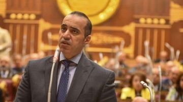 وزيرا العدل والشؤون القانونية: لا مساس بالدستور.. وحضور المحامي في الاستجواب ضمانة أساسية للعدالة وزيرا العدل والشؤون القانونية: لا مساس بالدستور.. وحضور المحامي في الاستجواب ضمانة أساسية للعدالة