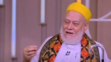 3 آيات مقرونة بـ3 أفعال لا تقبل واحدة بغير قرينتها.. علي جمعة يوضح 3 آيات مقرونة بـ3 أفعال لا تقبل واحدة بغير قرينتها.. علي جمعة يوضح