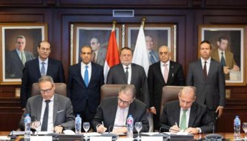 البنك الأهلي المصري يشارك في مبادرة افتح حسابك في مصر للمصريين العاملين بالخارج التي أطلقها البنك المركزي المصري ووزارة الخارجية والهجرة