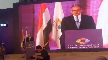 العناني : قدمت العديد من قوانين السياحة لخدمة القطاع