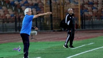 حلمي طولان يجتمع بجهازه المعاون لوضع ترتيبات لمواجهتي الجزائر الوديتين