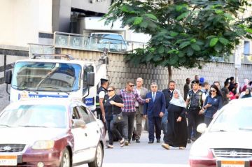 محافظ الدقهلية يتفقد محطات السرفيس بشارع جيهان والمستشفى العام بالمنصورة محافظ الدقهلية يتفقد محطات السرفيس بشارع جيهان والمستشفى العام بالمنصورة