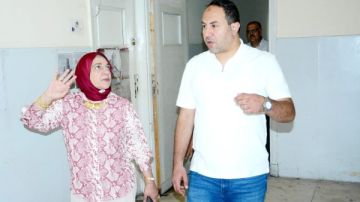 مرور مفاجئ لرئيس مجلس إدارة المؤسسة العلاجية بمستشفى دار الولادة مرور مفاجئ لرئيس مجلس إدارة المؤسسة العلاجية بمستشفى دار الولادة