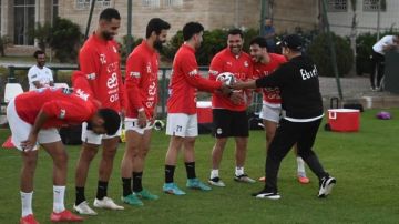 منتخب مصر الثاني يواجه البحرين وديًا في ختام معسكر المغرب استعدادًا لكأس العرب منتخب مصر الثاني يواجه البحرين وديًا في ختام معسكر المغرب استعدادًا لكأس العرب