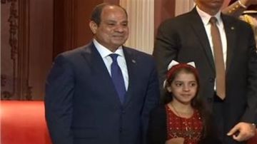 الطفلة الفلسطينية ريتاج: أشكر الرئيس السيسى لأنه السبب في إيقاف الحرب الطفلة الفلسطينية ريتاج: أشكر الرئيس السيسى لأنه السبب في إيقاف الحرب