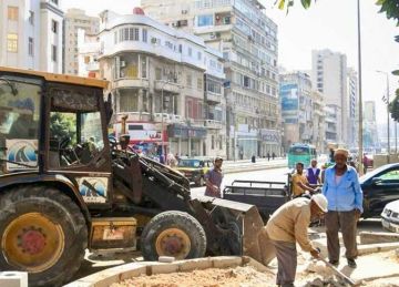 خلال جولة ميدانية لتفقد أعمال تطوير محور الحرية.. محافظ الإسكندرية: خدمة المواطن محور العمل التنفيذي