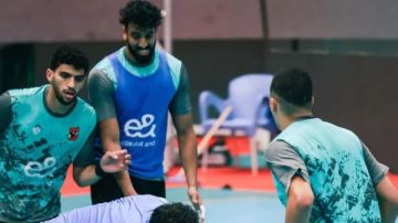  رجال يد الأهلي يخوض مرانه استعدادا لنصف نهائي بطولة إفريقيا