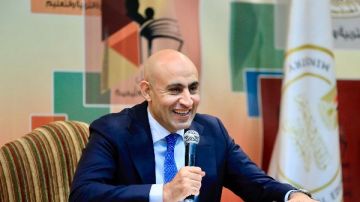 وزارة التربية والتعليم تطلق المرحلة الثانية من برنامج تنمية مهارات اللغة العربية  وزارة التربية والتعليم تطلق المرحلة الثانية من برنامج تنمية مهارات اللغة العربية