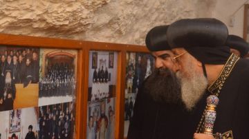 6 وصايا من البابا تواضروس للرهبان في زيارته لدير مارمينا المعلق بأسيوط