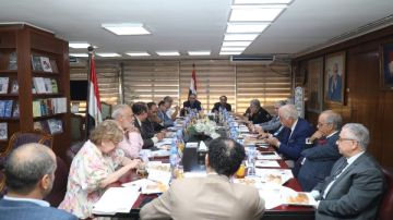 استشارية معرض القاهرة للكتاب توصي بالإعلان عن الفائزين بالجوائز في الافتتاح