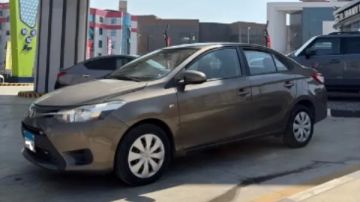 تويوتا ياريس سيدان سعرها 550 ألف جنيه