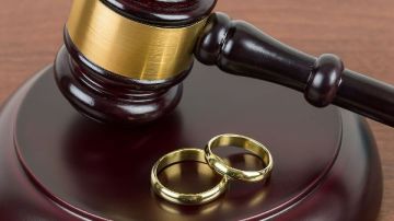  زوجي لا يتحدث .. سيدة من سوهاج ترفع دعوى طلاق بسبب الصمت الزوجي 