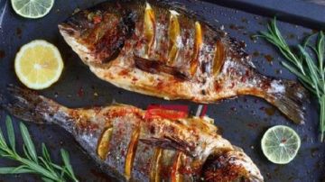 طريقة عمل السمك بزيت وليمون
