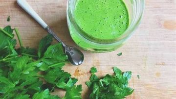 فوائد سحرية لاستخدام البقدونس والكرفس.. صيدلية طبيعية في مطبخك