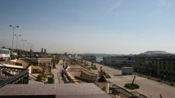 محافظ أسوان: تشديد الإجراءات لضمان أمان وحماية السائحين والحفاظ على الشكل الحضاري