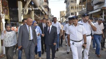 محافظ بورسعيد يتفقد شارعي الحميدي و التجاري بحي العرب محافظ بورسعيد يتفقد شارعي الحميدي و التجاري بحي العرب