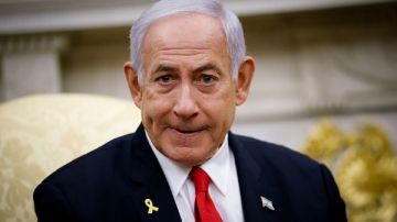 نتنياهو يبلغ نائب الرئيس الأمريكي أن إسرائيل لن تسمح للأتراك بدخول غزة نتنياهو يبلغ نائب الرئيس الأمريكي أن إسرائيل لن تسمح للأتراك بدخول غزة