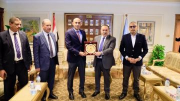 وزير التعليم يختتم جولته في أسيوط: إشادة بانتظام الدراسة وتأكيد دعم التطوير في الصعيد وزير التعليم يختتم جولته في أسيوط: إشادة بانتظام الدراسة وتأكيد دعم التطوير في الصعيد
