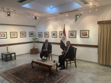 وزير الخارجية يلتقي الجالية المصرية في الهند ويؤكد التوسع في رقمنة الخدمات وزير الخارجية يلتقي الجالية المصرية في الهند ويؤكد التوسع في رقمنة الخدمات