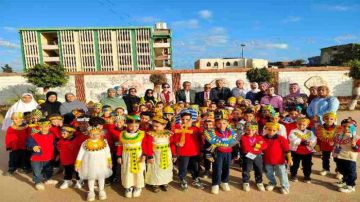 أجواء فرعونية في مدارس المنوفية احتفالا بقرب افتتاح المتحف المصري الكبير أجواء فرعونية في مدارس المنوفية احتفالا بقرب افتتاح المتحف المصري الكبير