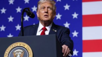 البيت الأبيض: ترامب متحمس لإنهاء الحرب بين روسيا وأوكرانيا البيت الأبيض: ترامب متحمس لإنهاء الحرب بين روسيا وأوكرانيا