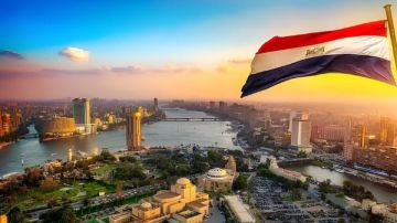 القمة المصرية الأوروبية في بروكسل بداية مرحلة جديدة من الشراكة.. خبير يعلق القمة المصرية الأوروبية في بروكسل بداية مرحلة جديدة من الشراكة.. خبير يعلق