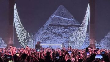 حقيقة الطقوس الغريبة خبير سياحي: حفل الأهرامات جذب 10 آلاف سائح و20 مليون دولار حقيقة الطقوس الغريبة خبير سياحي: حفل الأهرامات جذب 10 آلاف سائح و20 مليون دولار