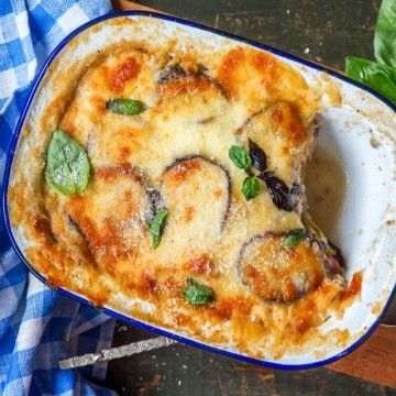 طريقة عمل المسقعة بالبشاميل بطعم احترافي