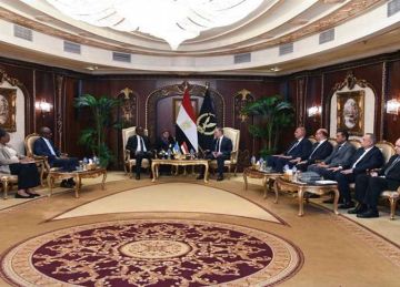 وزير الداخلية يلتقي نظيره الرواندي لبحث التعاون الأمني وتبادل الخبرات