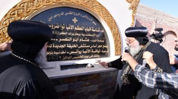 وضع حجر أساس مستشفى الخليقة الجديدة بأسيوط بيد البابا تواضروس
