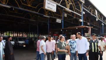 فى أسوان..إنتظام السيرفيس ومحطات الوقود والإلتزام بالتعريفة الجديدة