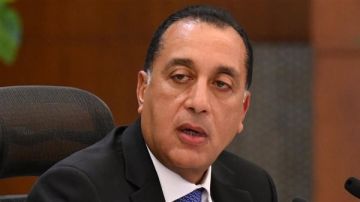 مدبولي: توجيهات رئاسية بضرورة إعطاء دفعة كبيرة للمشروعات التنموية بالسويس مدبولي: توجيهات رئاسية بضرورة إعطاء دفعة كبيرة للمشروعات التنموية بالسويس