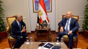 مصر تبحث عزيز تبادل الخبرات والتعاون مع المغرب في صناعة السيارات مصر تبحث عزيز تبادل الخبرات والتعاون مع المغرب في صناعة السيارات